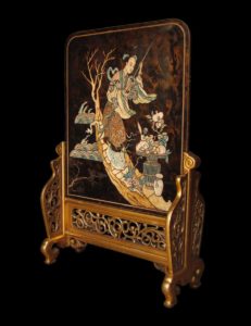 japanese-lacquer-and-giltwood-paravent