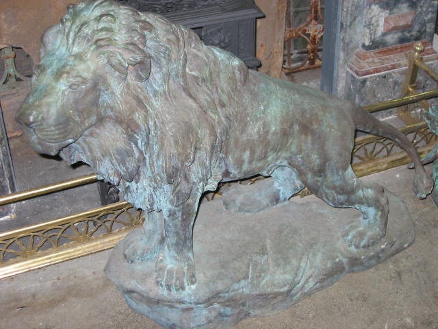 Bronze lion statue ex. Carrington hotel, blue mountains
